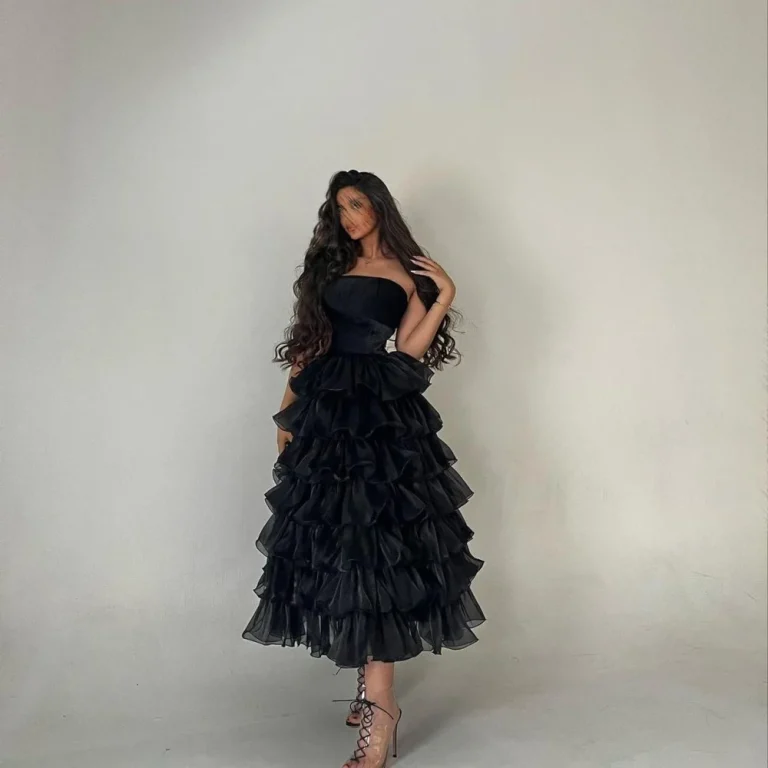 الفستان الأسود في المنام العزباء