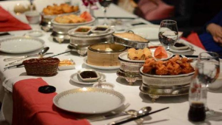 الميت يأكل في الحلم